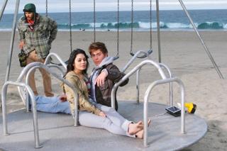 Vanessa Hudgens feet photo thumbnail