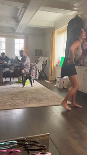 Vanessa Hudgens feet photo thumbnail