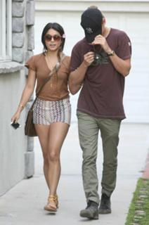 Vanessa Hudgens feet photo thumbnail
