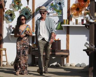 Vanessa Hudgens feet photo thumbnail