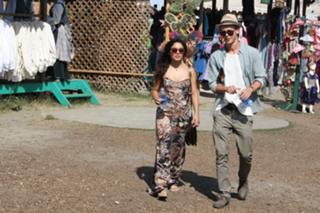 Vanessa Hudgens feet photo thumbnail