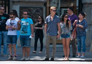 Vanessa Hudgens feet photo thumbnail