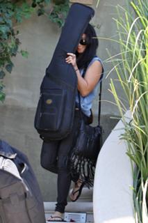 Vanessa Hudgens feet photo thumbnail