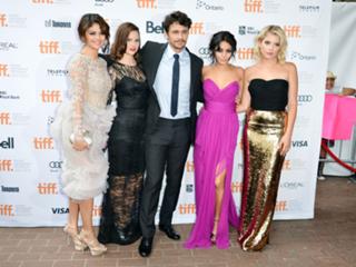 Vanessa Hudgens feet photo thumbnail
