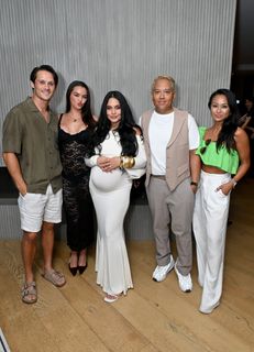 Vanessa Hudgens feet photo thumbnail