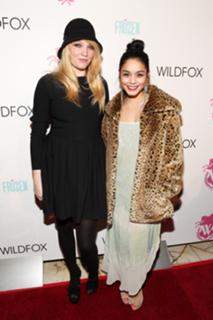 Vanessa Hudgens feet photo thumbnail