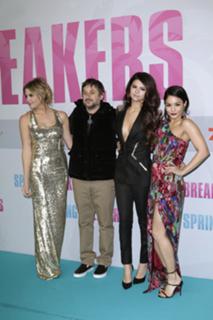 Vanessa Hudgens feet photo thumbnail