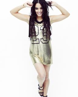 Vanessa Hudgens feet photo thumbnail