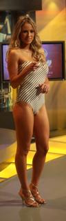 Vanessa Huppenkothen feet photo thumbnail