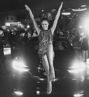 Vanessa Huppenkothen feet photo thumbnail