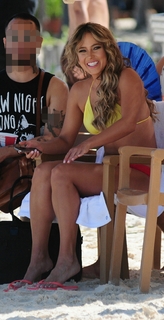 Vanessa Huppenkothen feet photo thumbnail