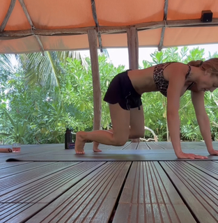Vanessa Huppenkothen feet photo thumbnail