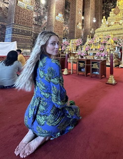 Vanessa Huppenkothen feet photo thumbnail