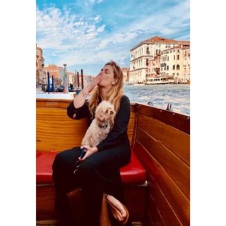 Vanessa Incontrada feet photo thumbnail