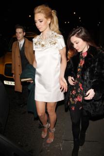 Vanessa Kirby feet photo thumbnail