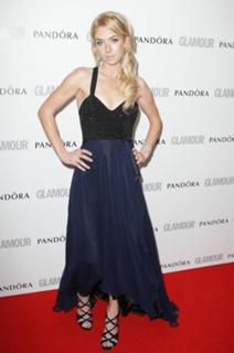 Vanessa Kirby feet photo thumbnail
