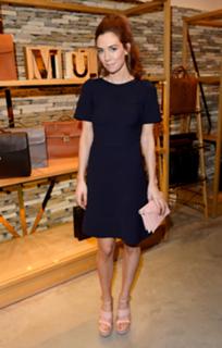 Vanessa Kirby feet photo thumbnail