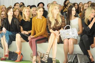Vanessa Kirby feet photo thumbnail