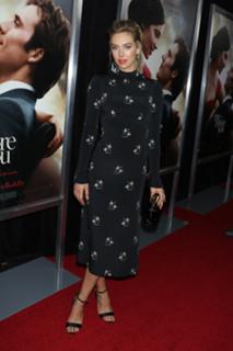 Vanessa Kirby feet photo thumbnail