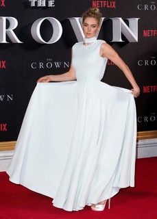 Vanessa Kirby feet photo thumbnail