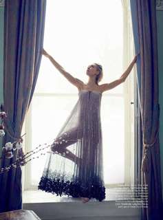 Vanessa Kirby feet photo thumbnail