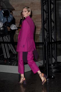 Vanessa Kirby feet photo thumbnail