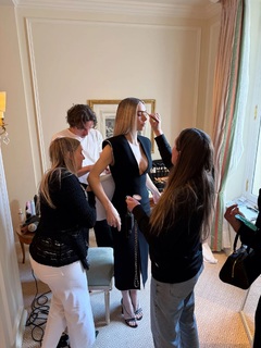 Vanessa Kirby feet photo thumbnail