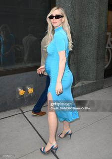 Vanessa Kirby feet photo thumbnail