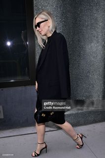 Vanessa Kirby feet photo thumbnail