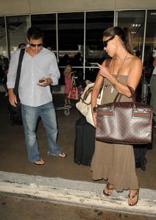 Vanessa Lachey feet photo thumbnail