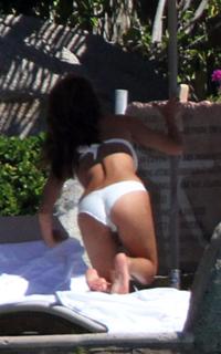 Vanessa Lachey feet photo thumbnail