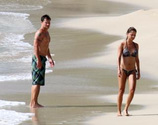Vanessa Lachey feet photo thumbnail