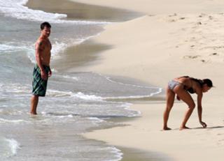 Vanessa Lachey feet photo thumbnail