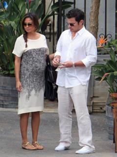 Vanessa Lachey feet photo thumbnail