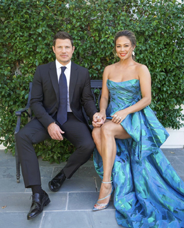 Vanessa Lachey feet photo thumbnail