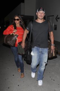 Vanessa Lachey feet photo thumbnail