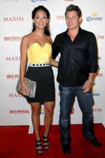 Vanessa Lachey feet photo thumbnail