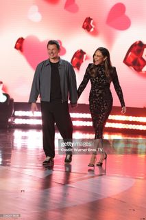 Vanessa Lachey feet photo 1