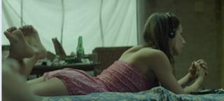 Vanessa Lengies feet photo thumbnail