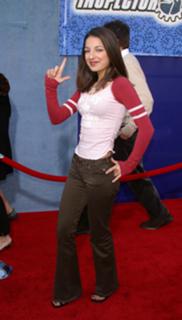 Vanessa Lengies feet photo thumbnail