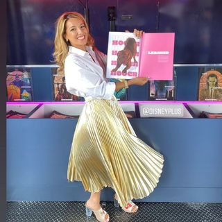 Vanessa Lengies feet photo thumbnail