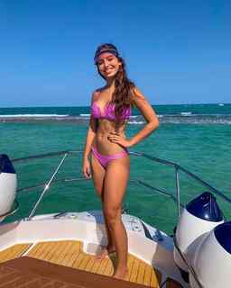 Vanessa Lopes feet photo 6