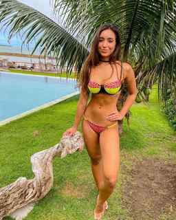 Vanessa Lopes feet photo 20