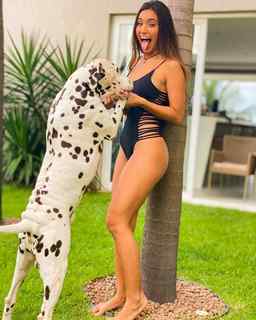 Vanessa Lopes feet photo 14