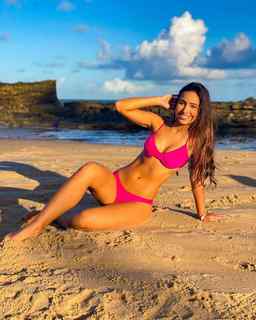 Vanessa Lopes feet photo 13