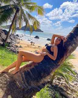 Vanessa Lopes feet photo 7