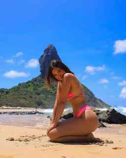Vanessa Lopes feet photo 17