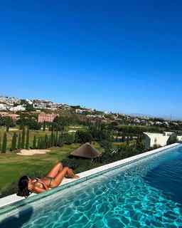 Vanessa Lopes feet photo 8