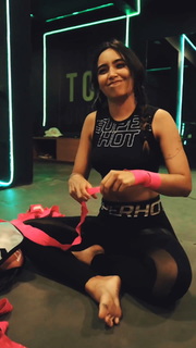 Vanessa Lopes feet photo 2