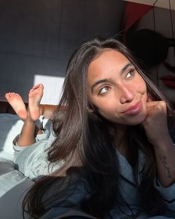 Vanessa Lopes feet photo 14